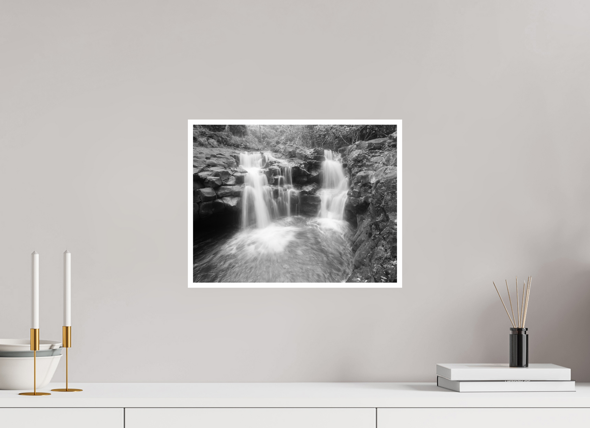 15.5 x 12″, Unframed Photograph - Ilford Baryta Black & White Glossy Paper Ho'opi'i Falls